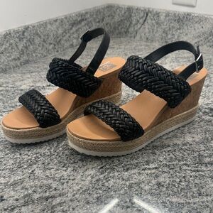 Dolce Vita Platform Sandals Eclair